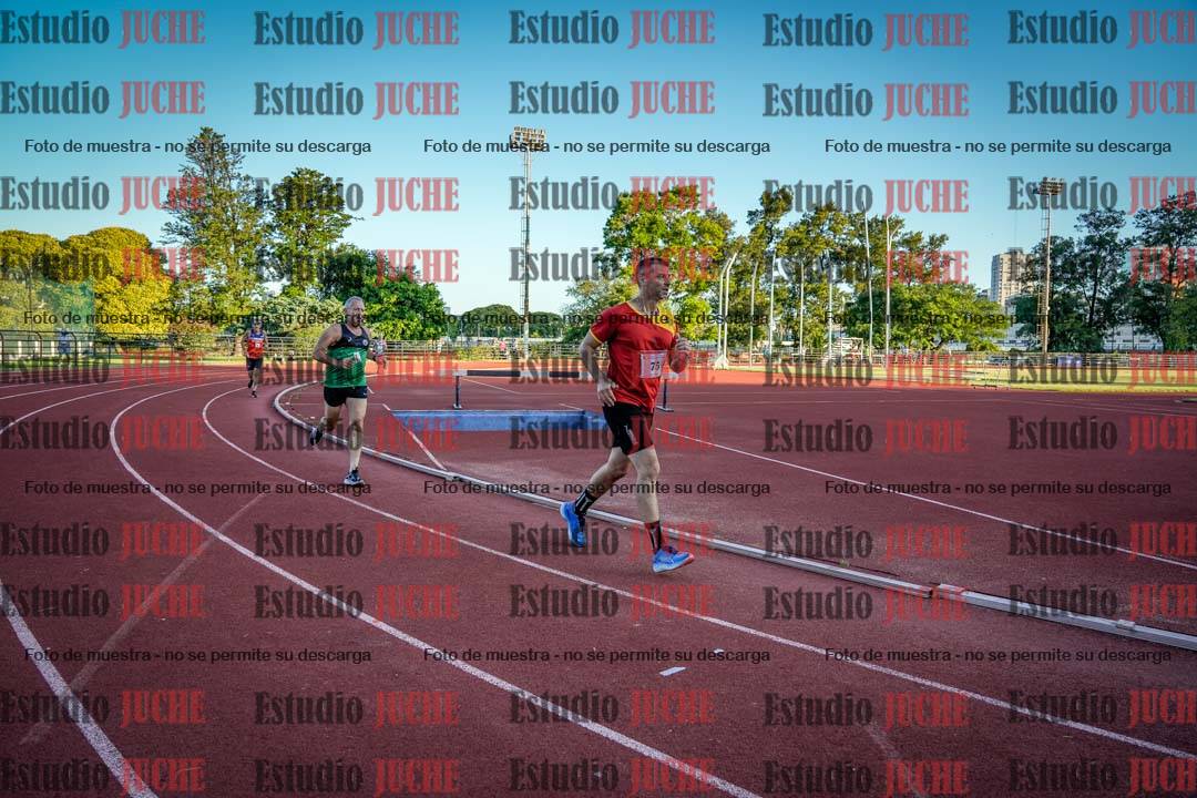 Fotos de los 3000 m llanos de varones