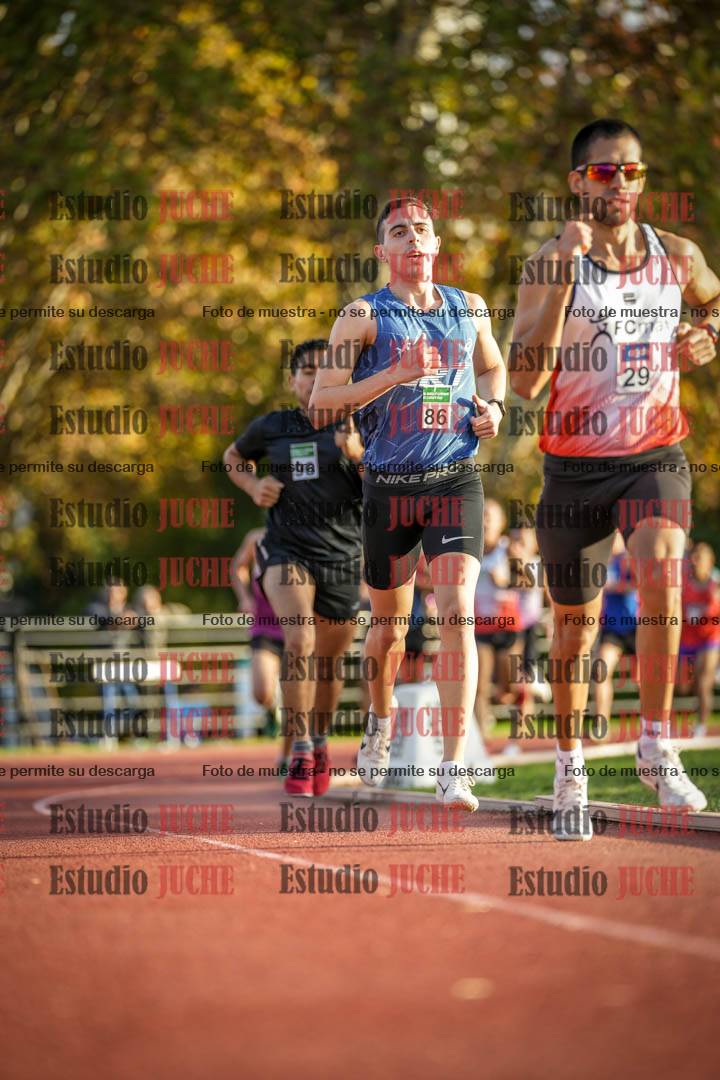 Fotos de los 3000 m llanos de varones