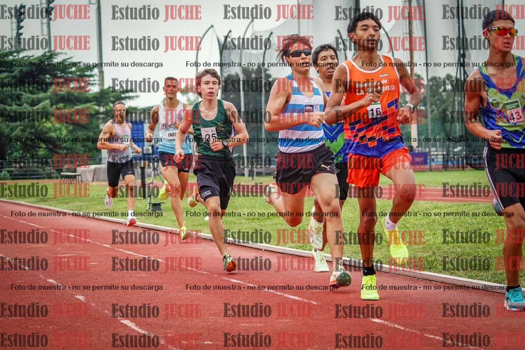Fotos de los 800 m de varones