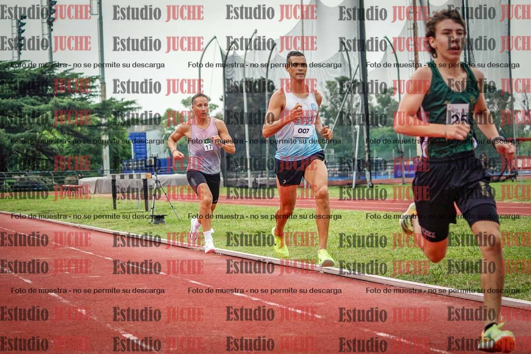 Fotos de los 800 m de varones