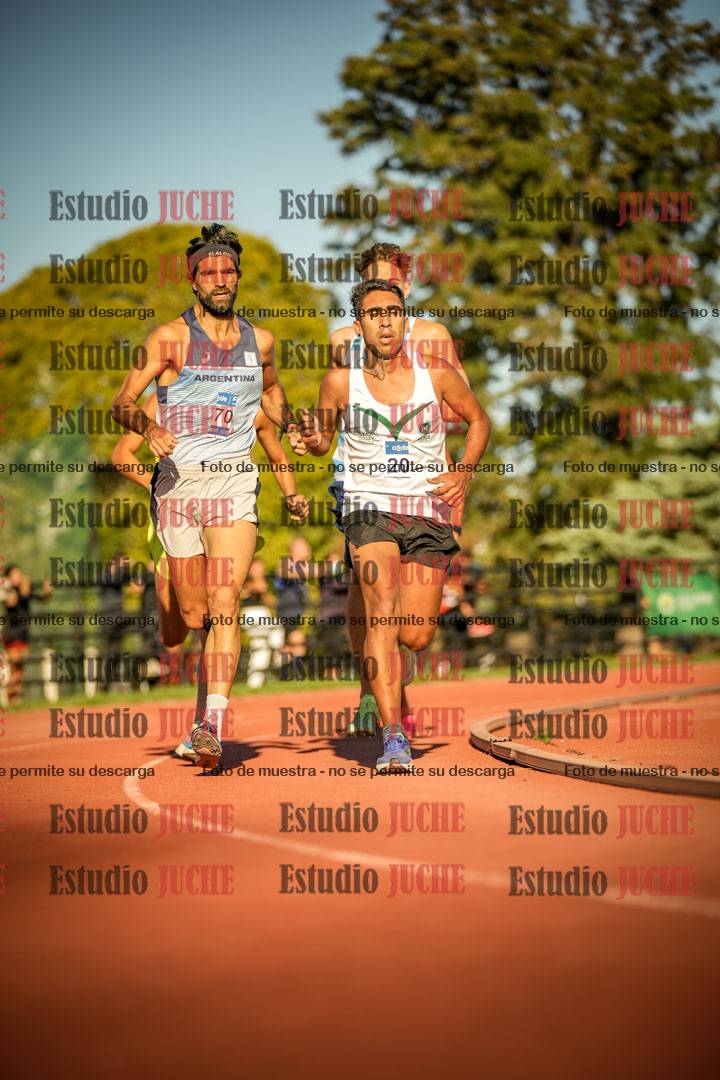 Fotos de los 3000 m llanos de varones