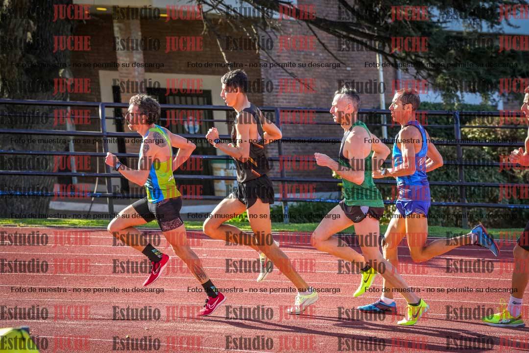 Fotos de los 3000 m llanos de varones