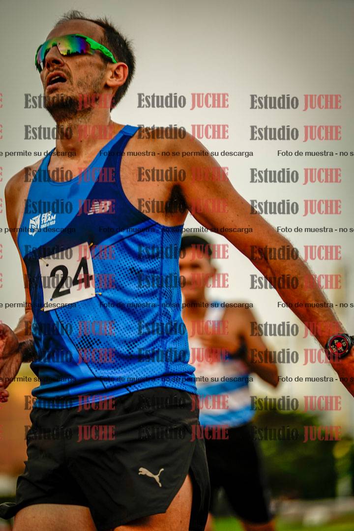Fotos de los 1500 m llanos de varones