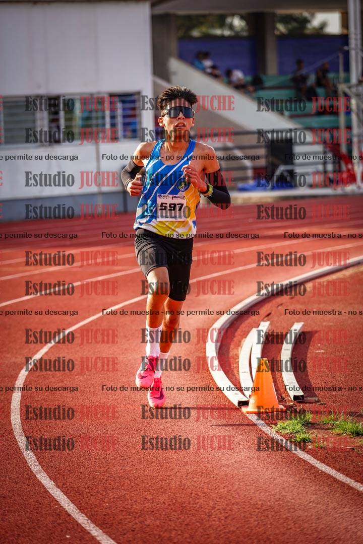 Fotos de los 3000 m llanos de varones