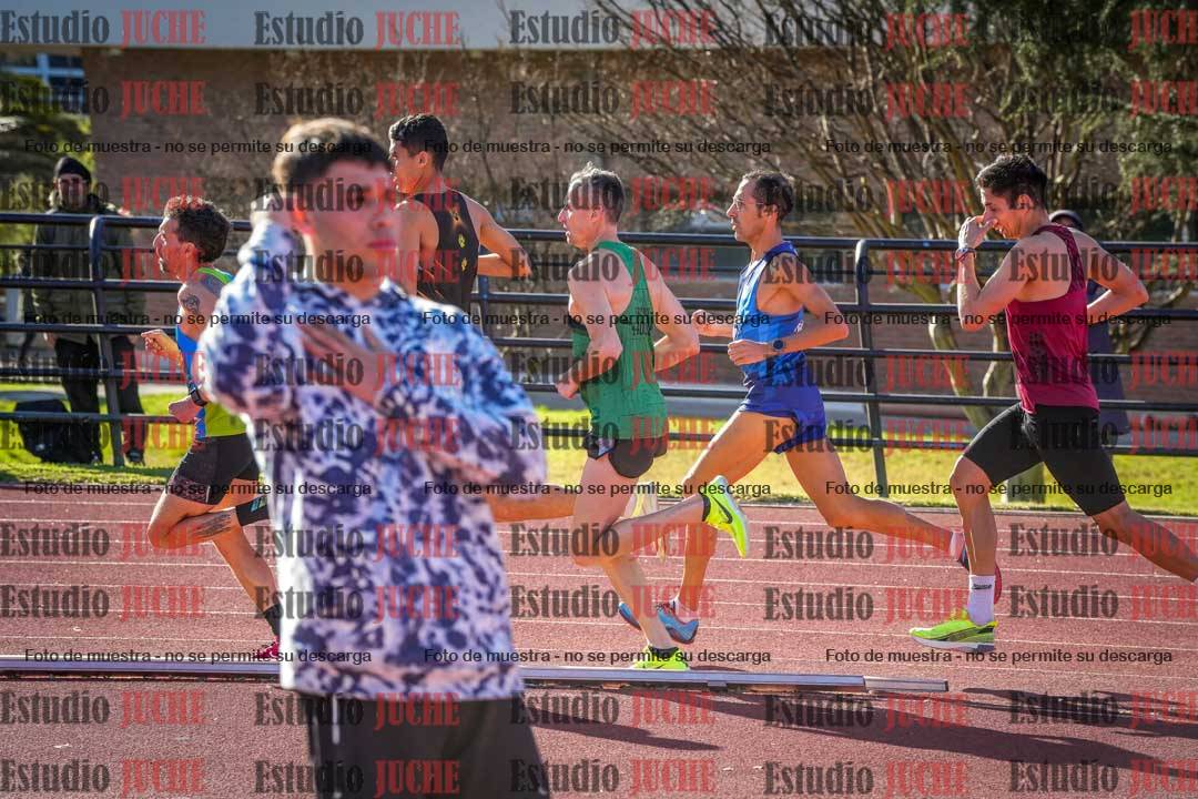 Fotos de los 3000 m llanos de varones