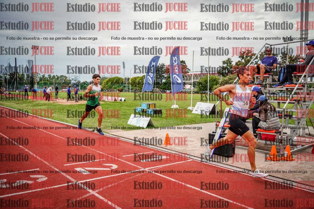 Fotos de los 3000 m llanos de varones