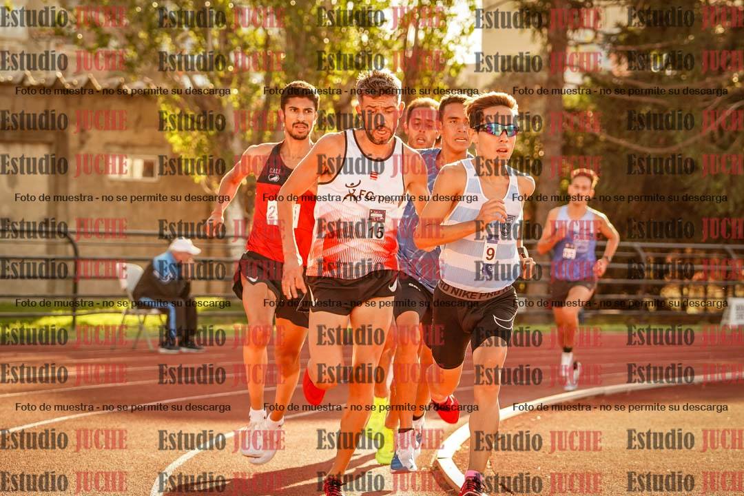 Fotos de los 3000 m llanos de varones
