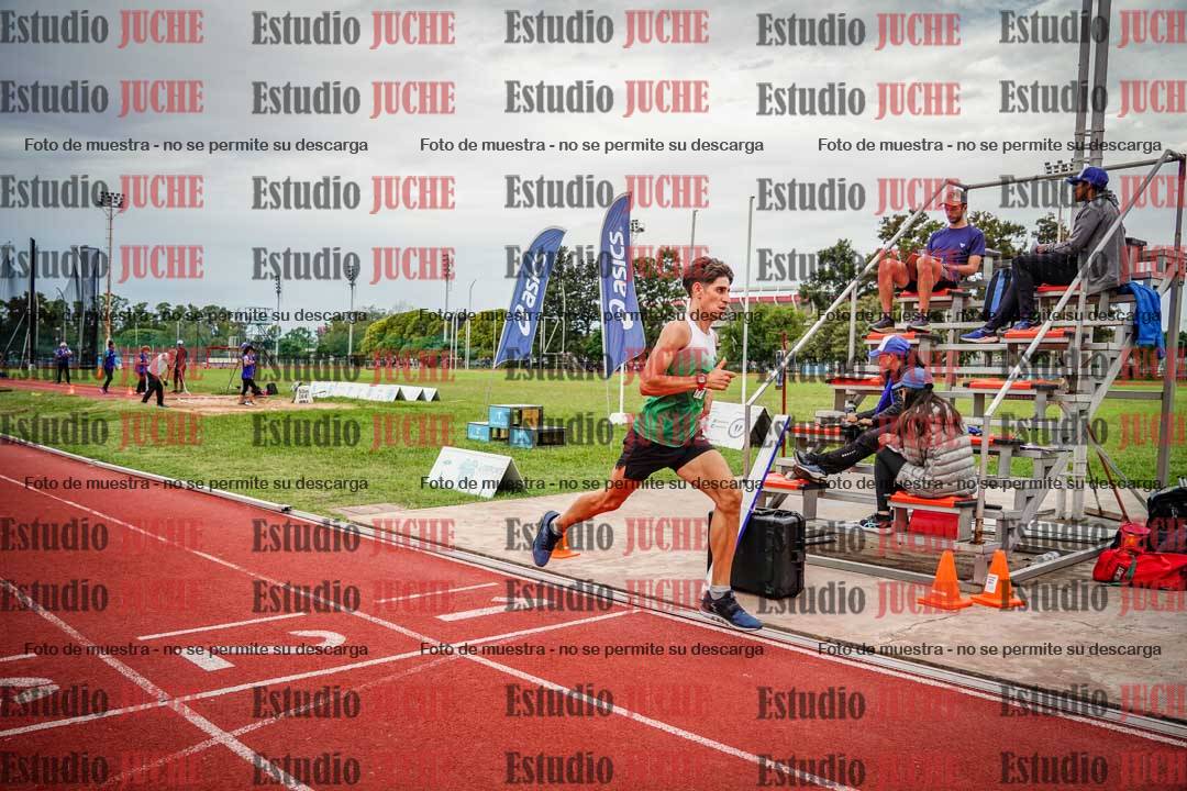 Fotos de los 3000 m llanos de varones
