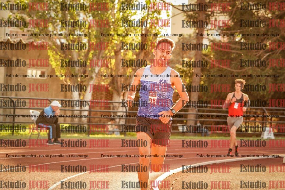 Fotos de los 3000 m llanos de varones
