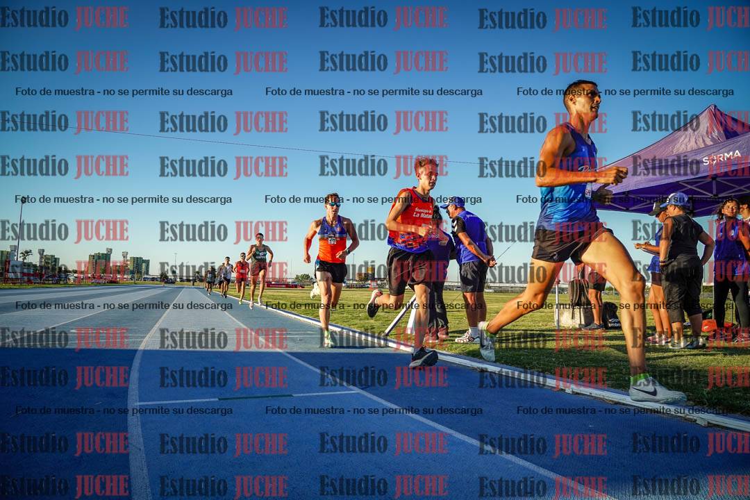 Fotos de los 1500 m llanos de varones