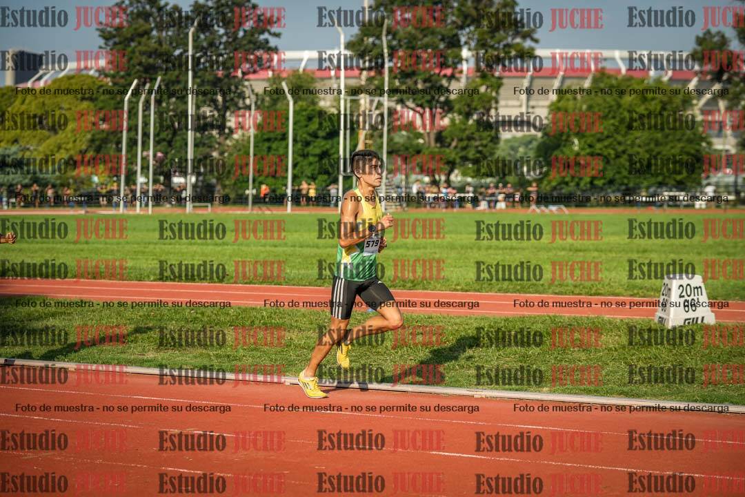 Fotos de los 3000 m llanos de varones