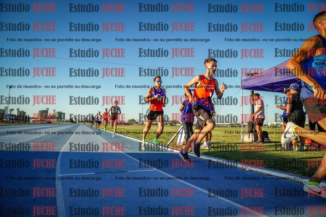 Fotos de los 1500 m llanos de varones