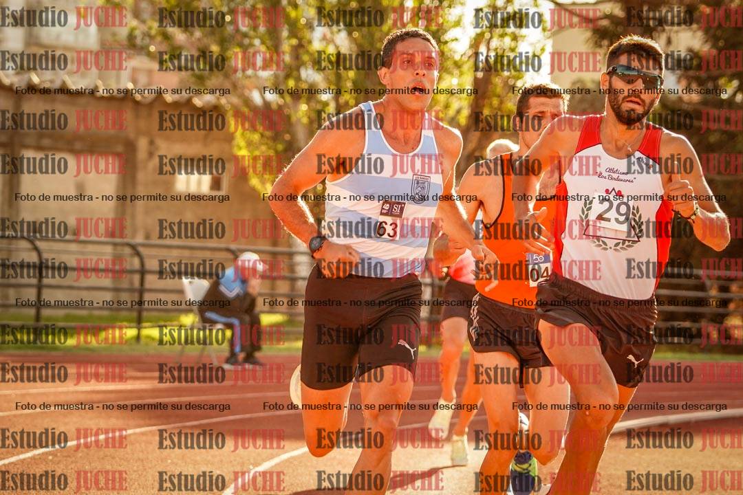 Fotos de los 3000 m llanos de varones
