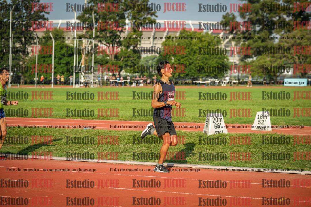 Fotos de los 3000 m llanos de varones