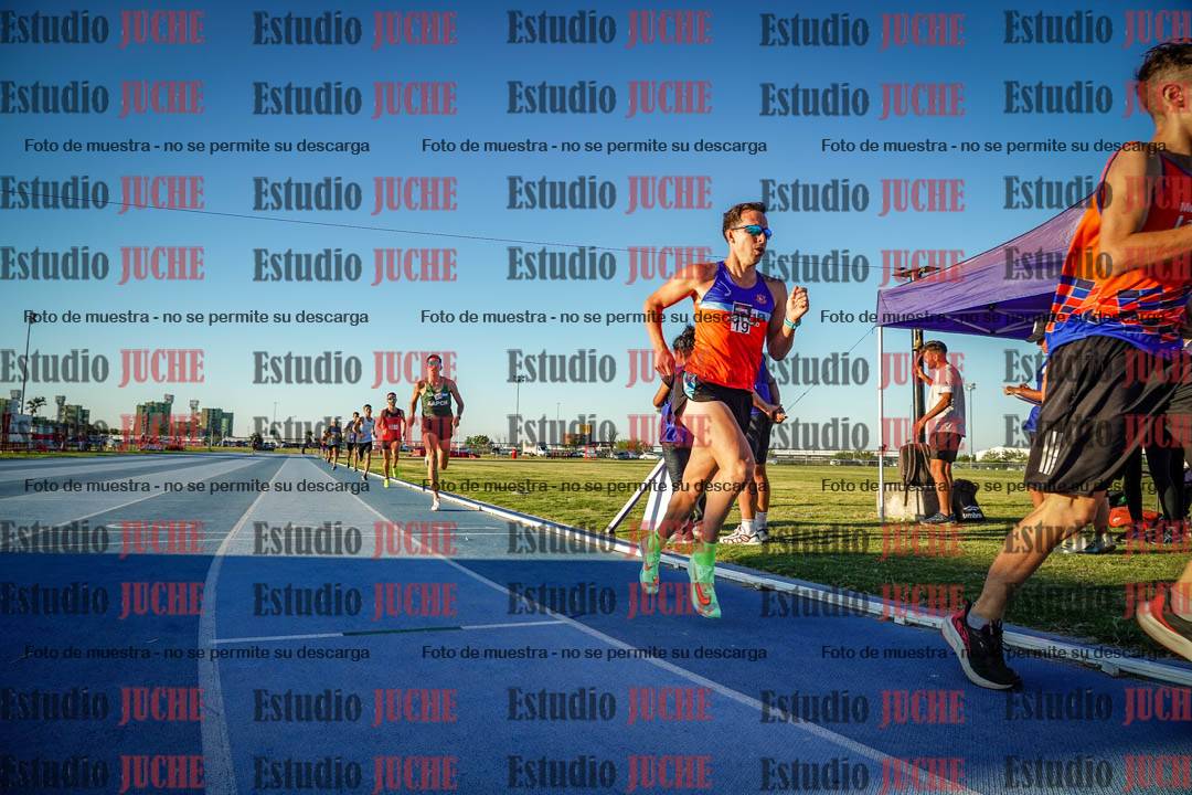 Fotos de los 1500 m llanos de varones