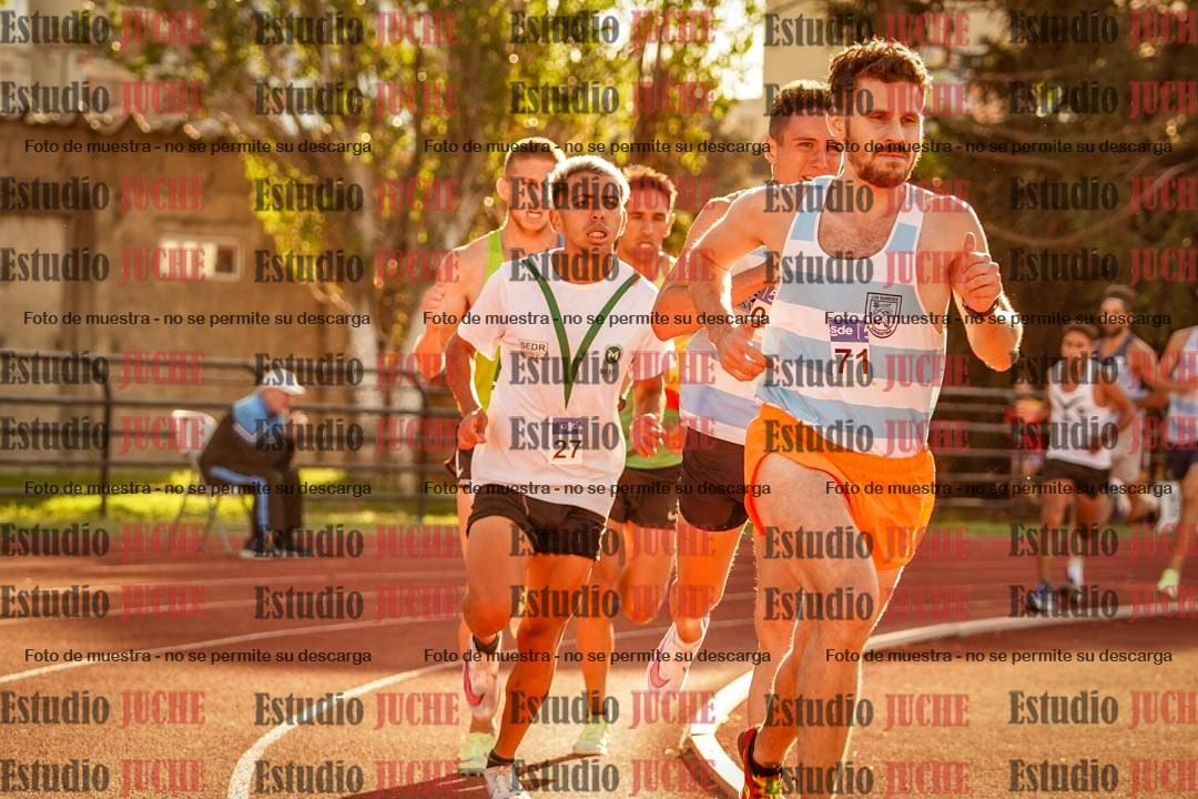 Fotos de los 3000 m llanos de varones