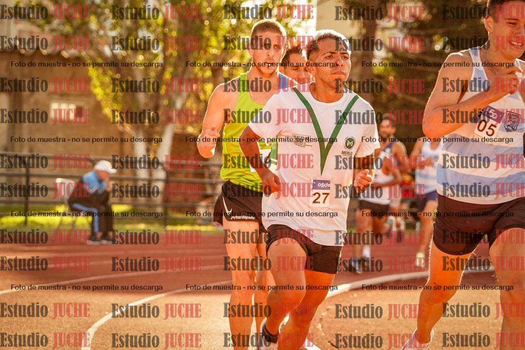 Fotos de los 3000 m llanos de varones