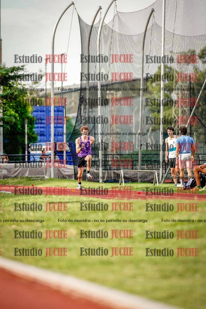 Fotos del salto triple de mujeres y varones