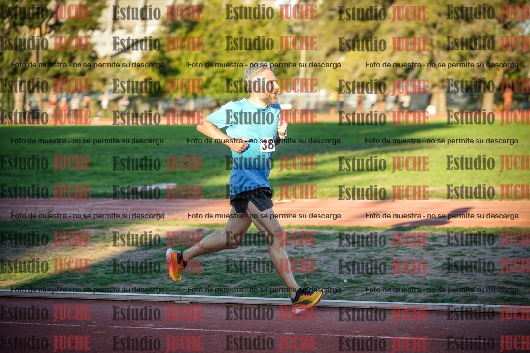Fotos de los 3000 m llanos de varones