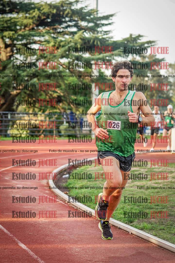 Fotos de los 3000 m llanos de varones
