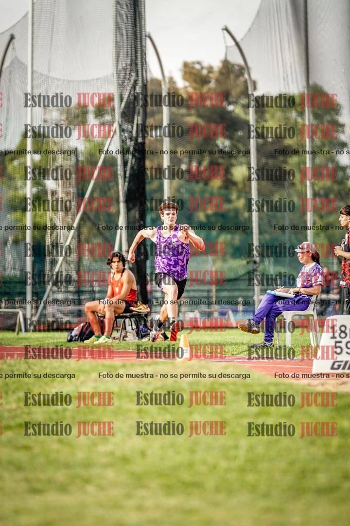 Fotos del salto triple de mujeres y varones