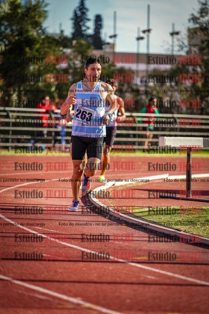 Fotos de los 3000 m llanos de varones