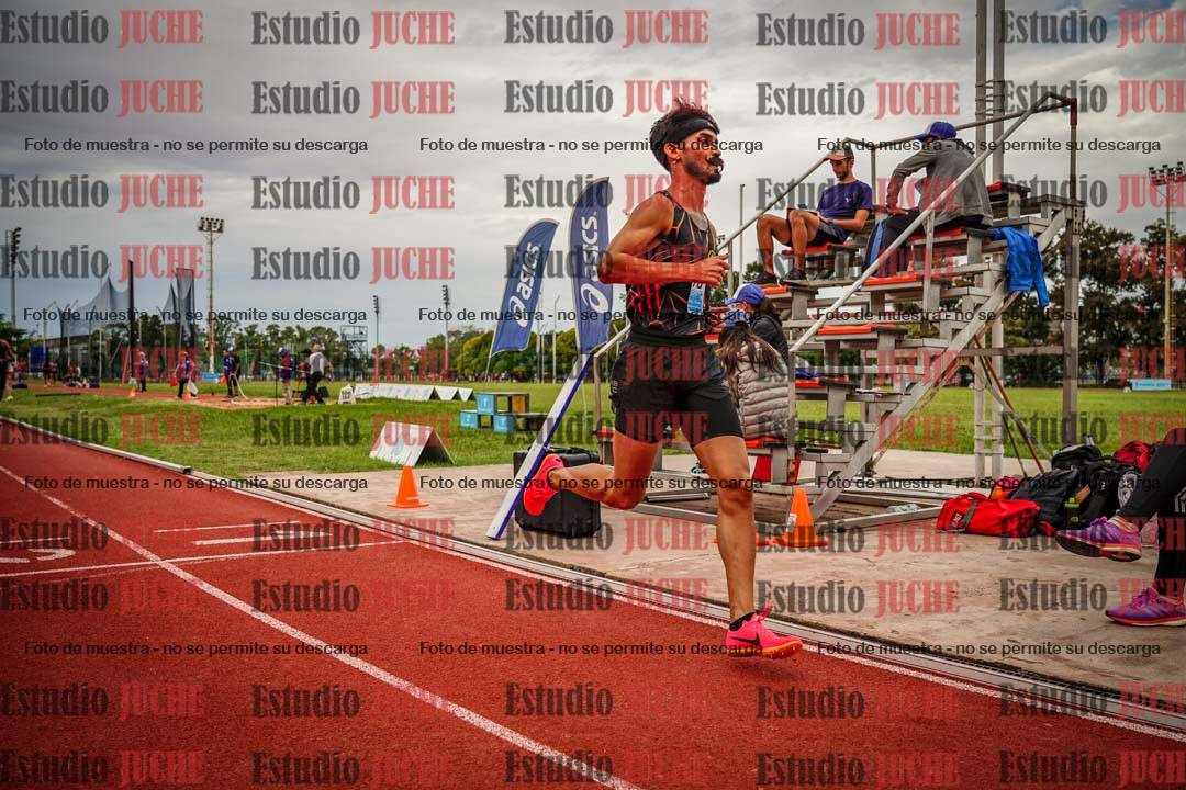 Fotos de los 3000 m llanos de varones