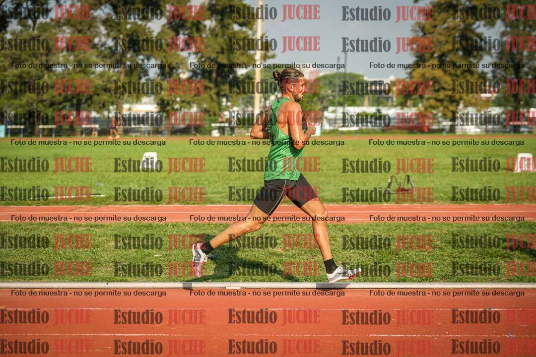Fotos de los 3000 m llanos de varones