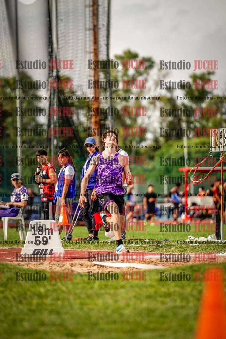 Fotos del salto triple de mujeres y varones