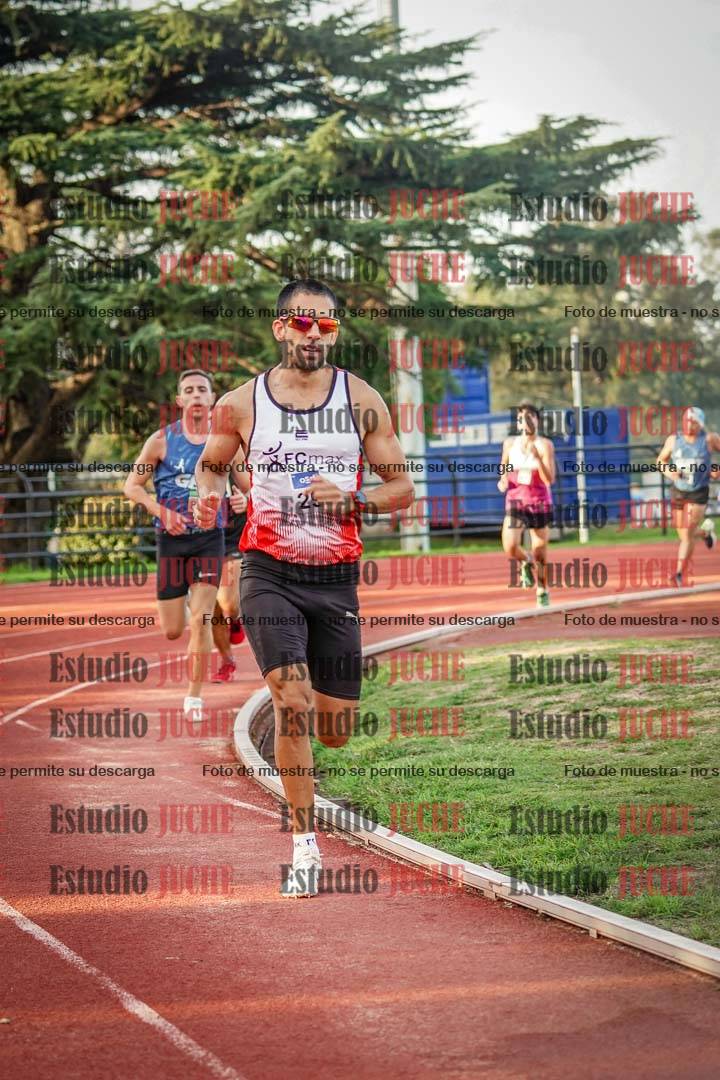Fotos de los 3000 m llanos de varones