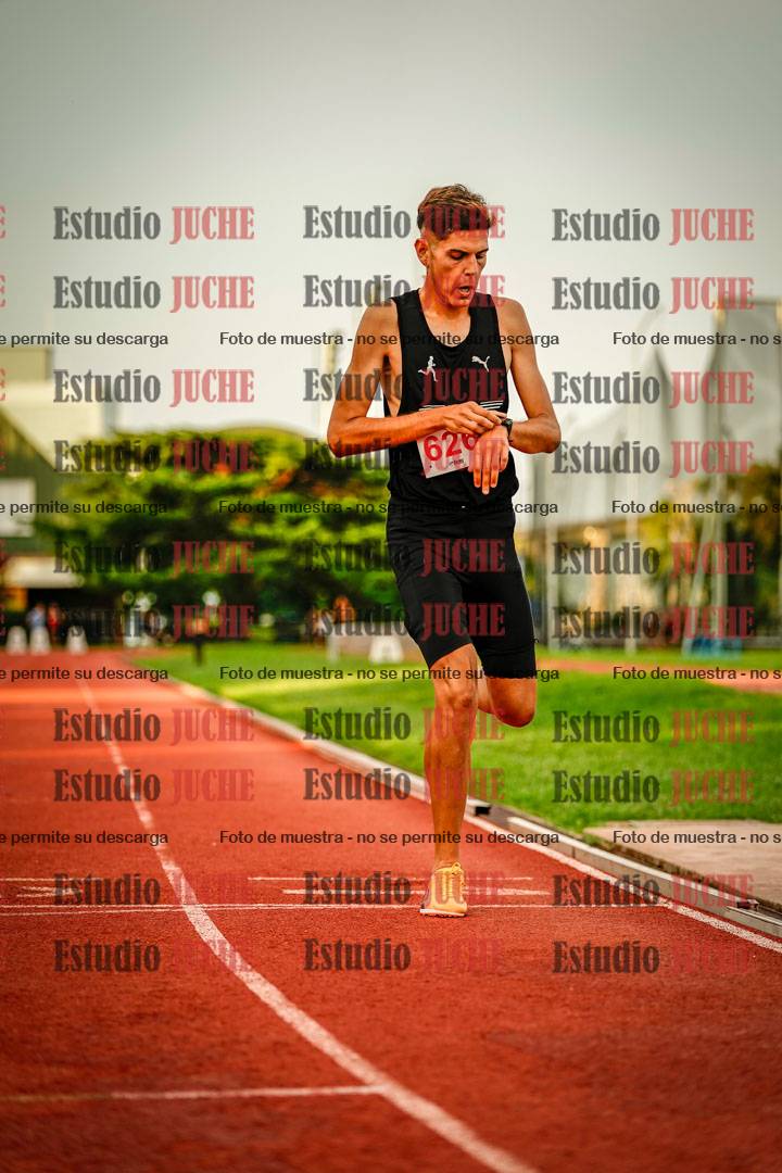 Fotos de los 1500 m llanos de varones