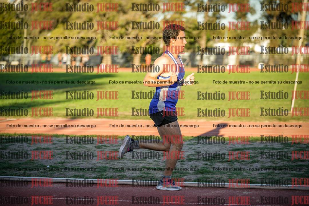 Fotos de los 3000 m llanos de varones