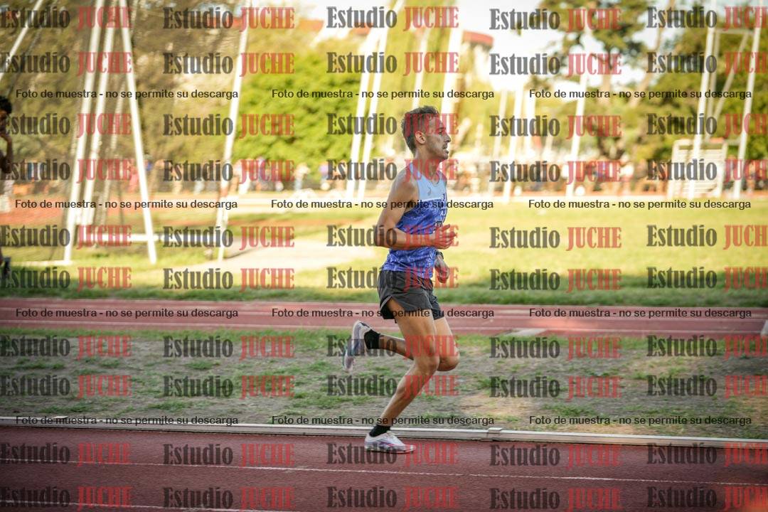 Fotos de los 3000 m llanos de varones