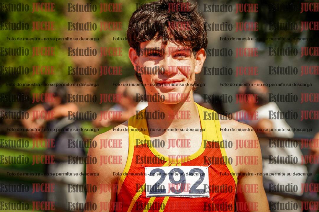 Fotos de los 800 m llanos de varones