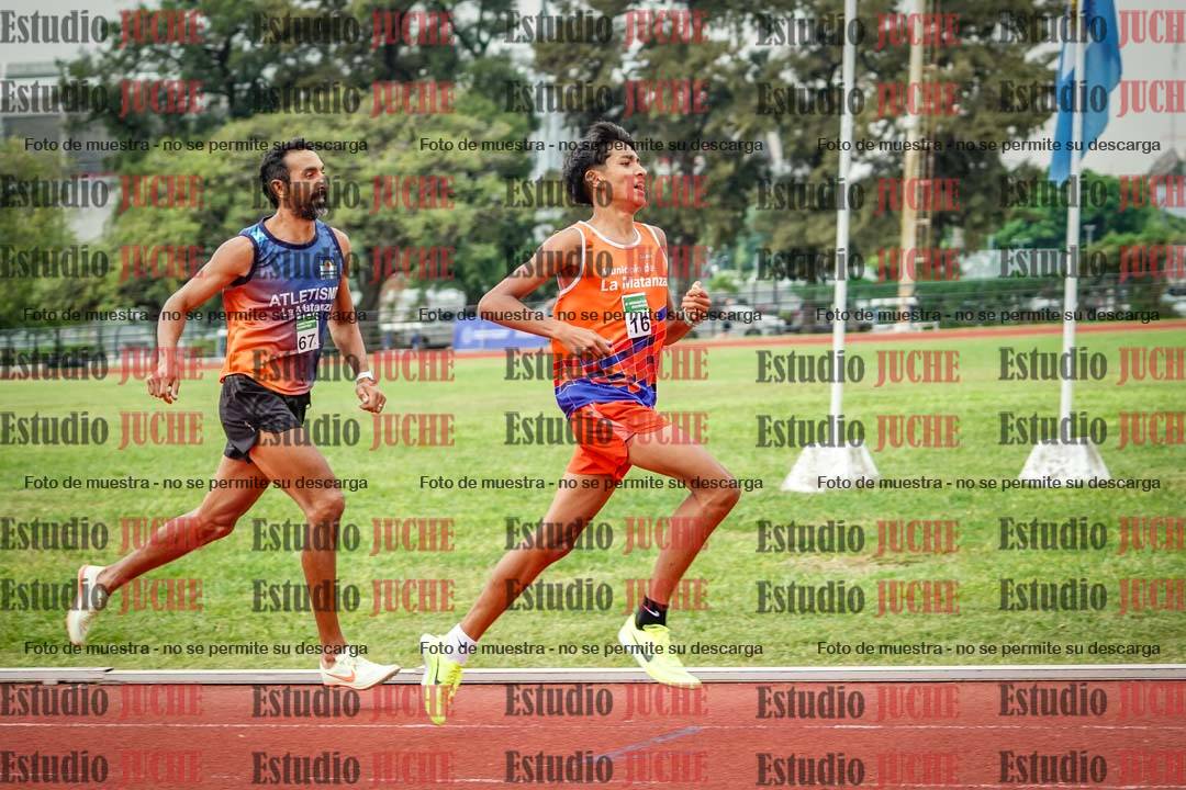 Fotos de los 800 m de varones