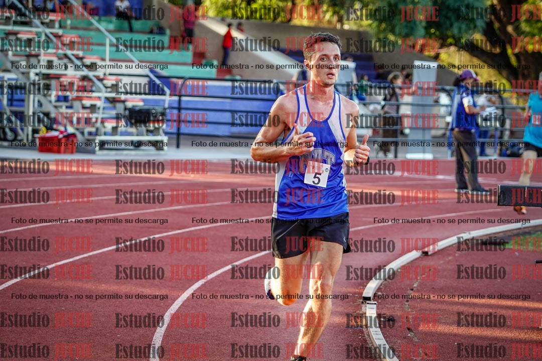 Fotos de los 3000 m llanos de varones