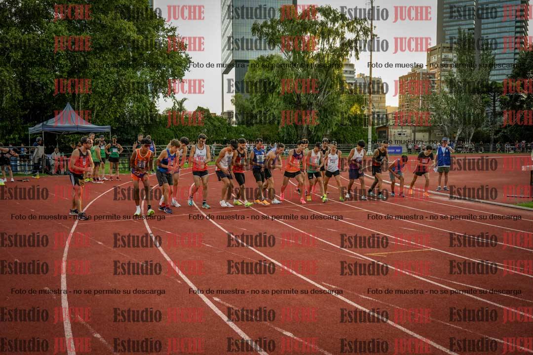 Fotos de los 1500 m llanos de varones