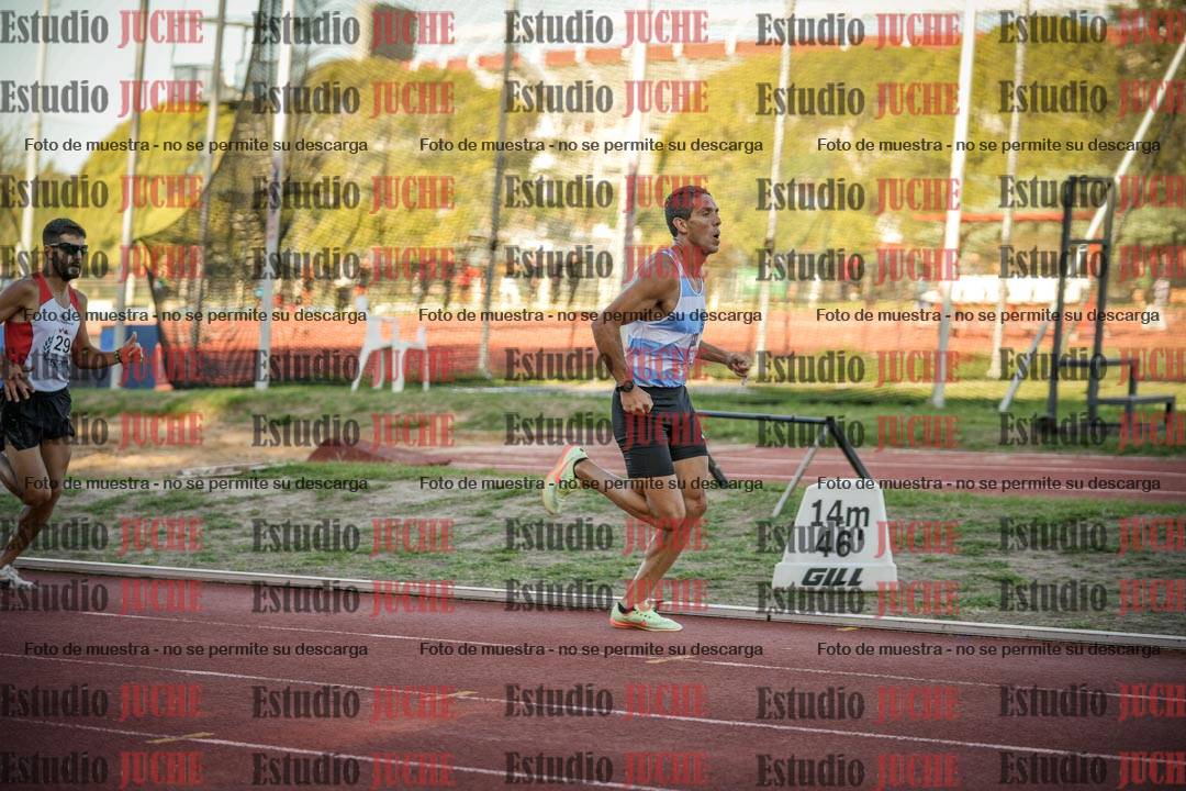 Fotos de los 3000 m llanos de varones