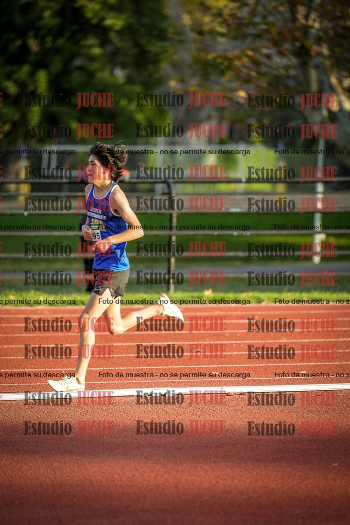 Fotos de los 3000 m llanos de varones