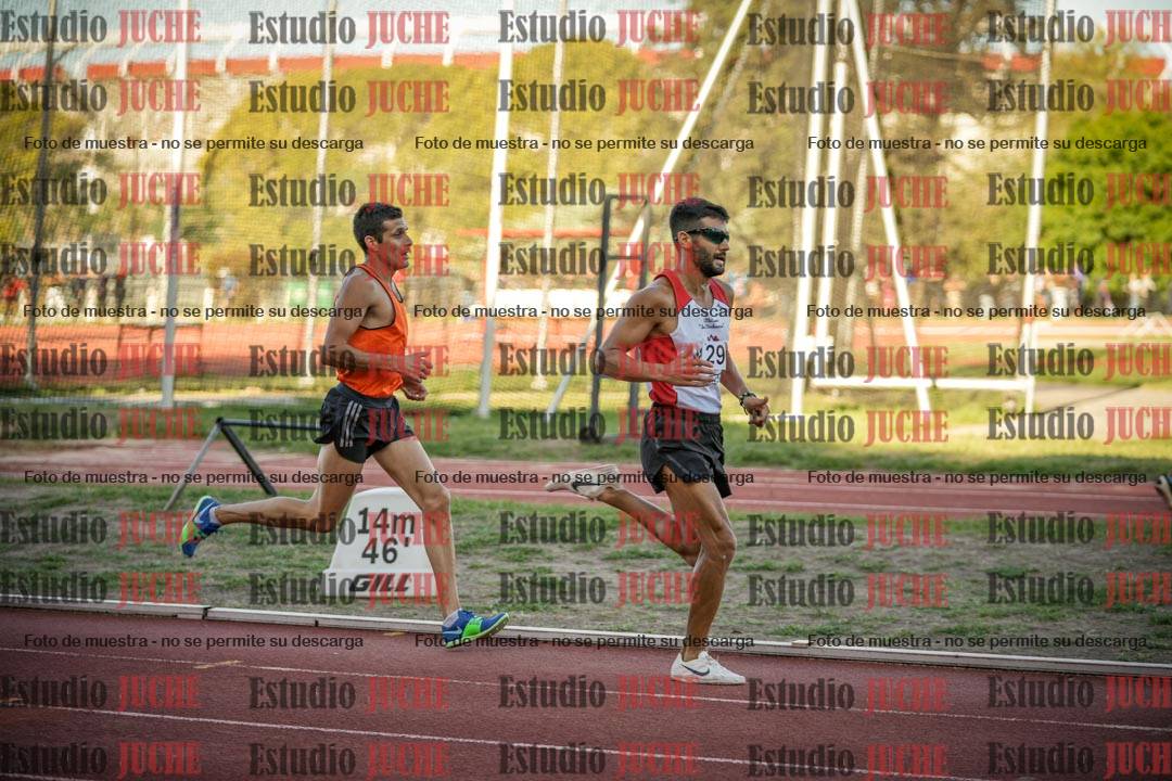 Fotos de los 3000 m llanos de varones