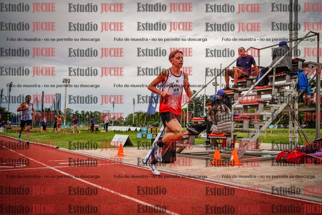 Fotos de los 3000 m llanos de varones