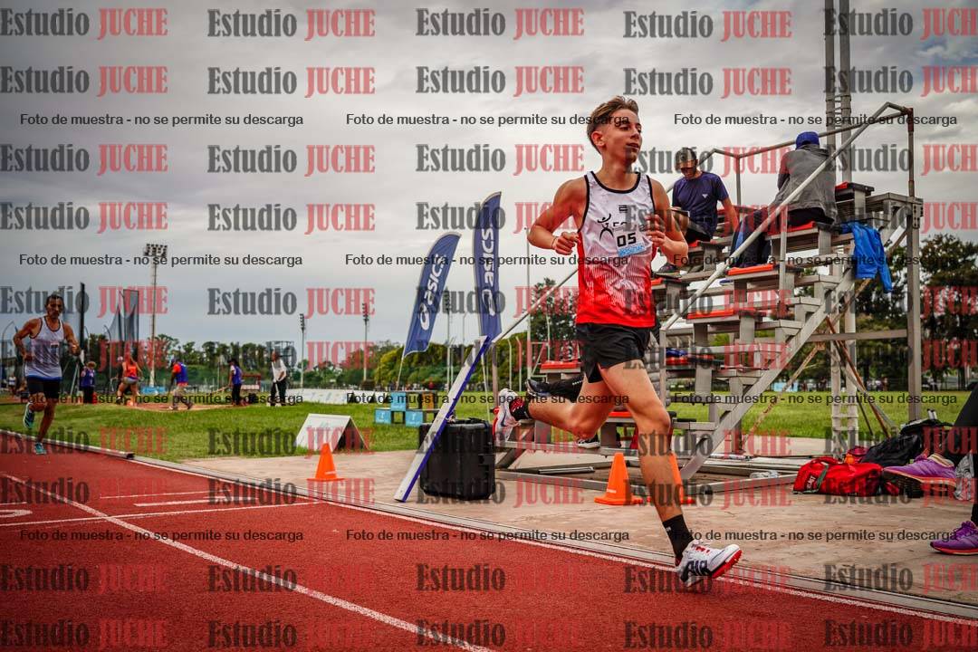 Fotos de los 3000 m llanos de varones