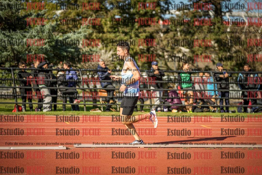 Fotos de los 3000 m llanos de varones