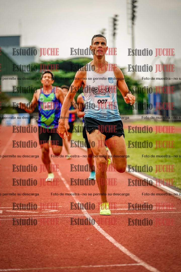 Fotos de los 800 m de varones