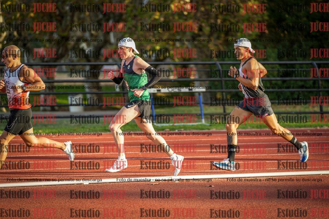Fotos de los 3000 m llanos de varones