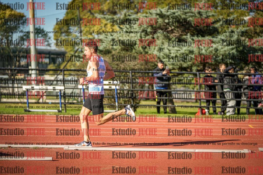 Fotos de los 3000 m llanos de varones
