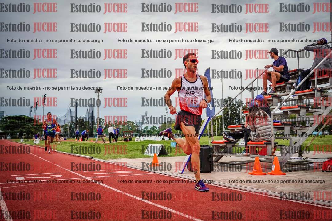 Fotos de los 3000 m llanos de varones