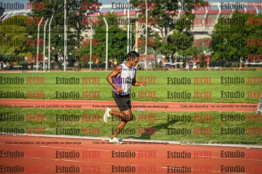 Fotos de los 3000 m llanos de varones