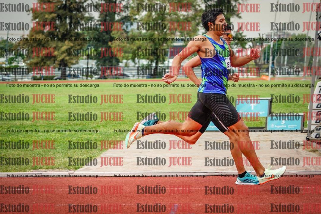 Fotos de los 800 m de varones