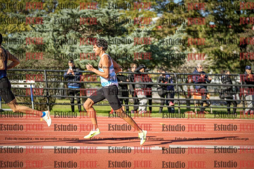 Fotos de los 3000 m llanos de varones